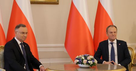 "Idziemy na zwarcie". Rząd nie ustąpi prezydentowi, granicą tylko wyroki sądu