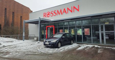 Tu robili zakupy mieszkańcy dwóch dzielnic. Rossmann przy al. Warszawskiej zamknięty na ponad miesiąc