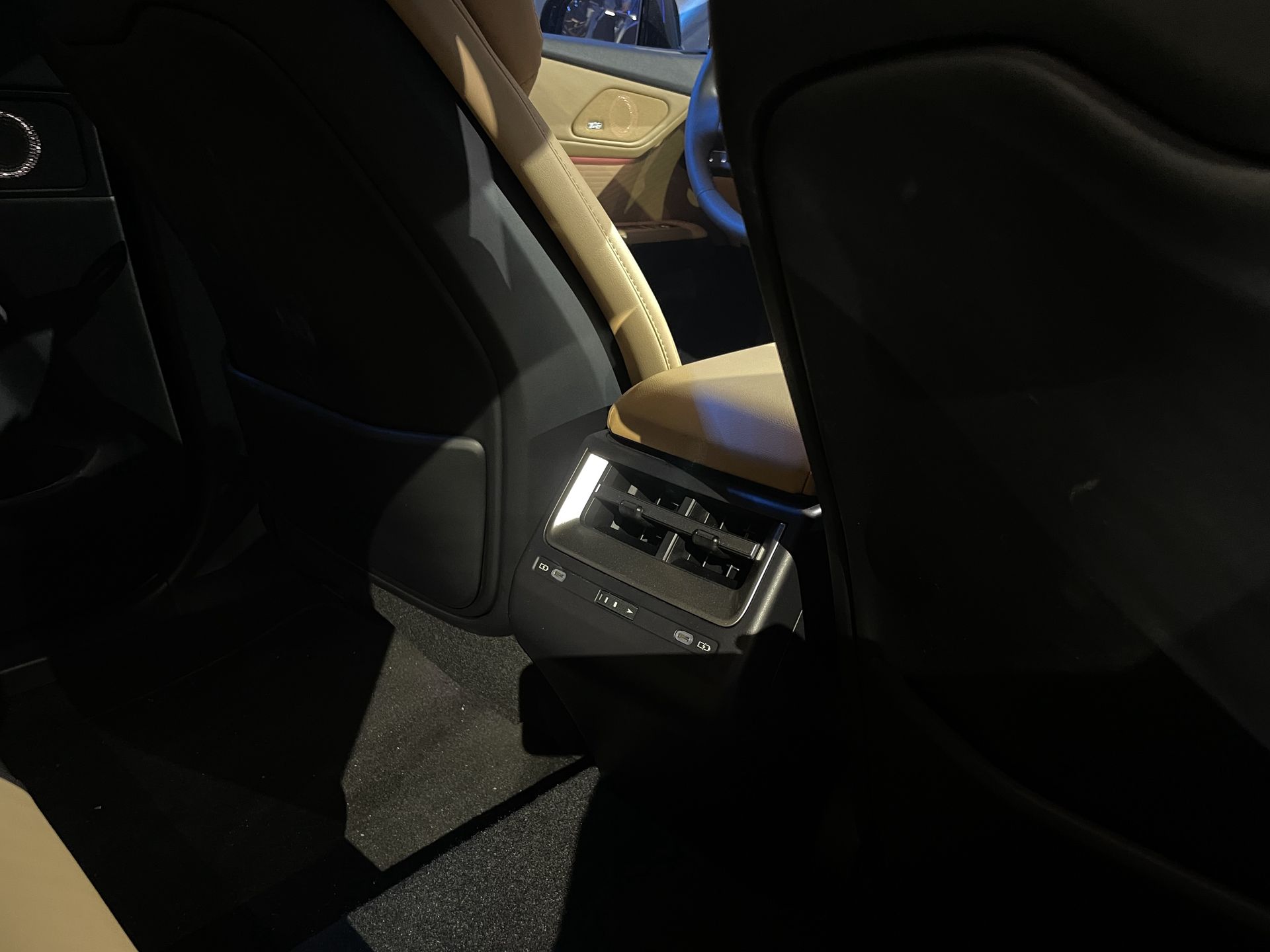 Nowy Lexus ES