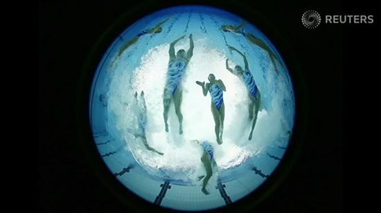 Olimpijscy pływacy sfotografowani przez zautomatyzowane podwodne lustrzanki 1
