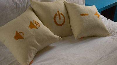 Bezprzewodowe poduszki zamiast pilota 1