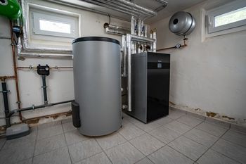 Czym ogrzewać się zimą? Sprawdzamy, jak radzą sobie pompy ciepła
