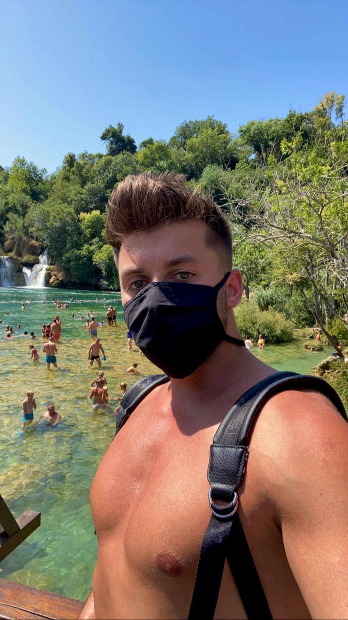 Koronawirus w Chorwacji. Rekord zakażeń, a Polacy na wakacjach. "Tłumy na plażach i w restauracjach"