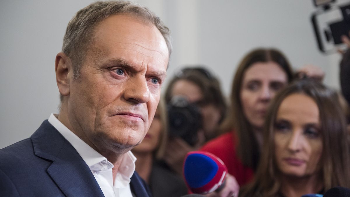 WARSAW, MASOVIAN VOIVODESHIP, POLAND - 2023/11/28: Donald Tusk, leader of the Civic Platform and former PM speaks during a press conference at the parliament. Continuation of the first session of the Lower House of Polish Parliament (Sejm) of the 10th term. (Photo by Attila Husejnow/SOPA Images/LightRocket via Getty Images)