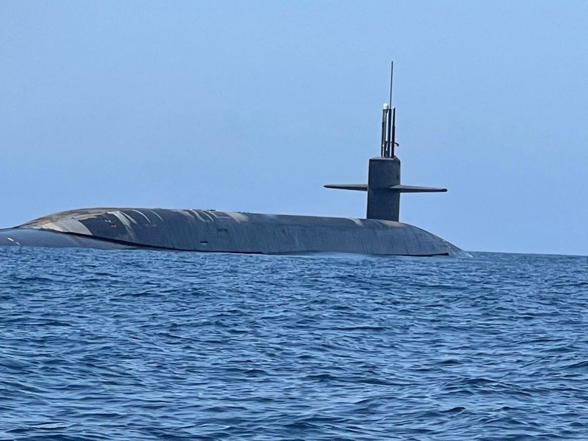 Атомний корабель США помітили у водах Аравійського моря