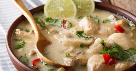 Zupa Tom Kha Gai - tajski wymiar smaku