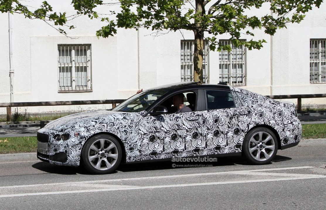 BMW serii 4 Gran Coupé przyłapane podczas testów