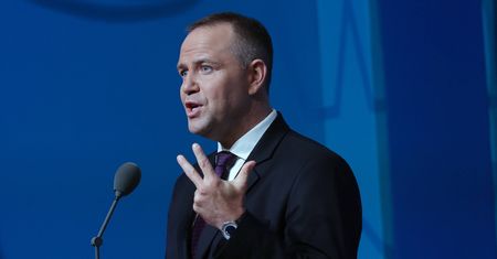 Jezuita reaguje na weto Nawrockiego. "Szkoda"
