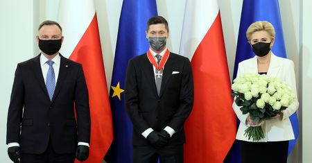 Lewandowski odznaczony przez Dudę. "Bohater narodowy"