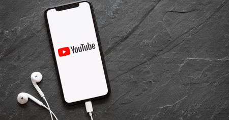 YouTube blokuje na całym świecie kanały sponsorowane przez Kreml