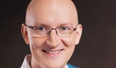 Onet: linki z Facebooka na stronę główną to naturalny marketing, WP dalej maskuje linki w Google