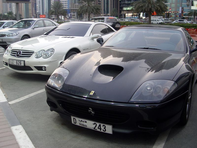 Czym się jeździ w Zjednoczonych Emiratach Arabskich? [galeria] 69