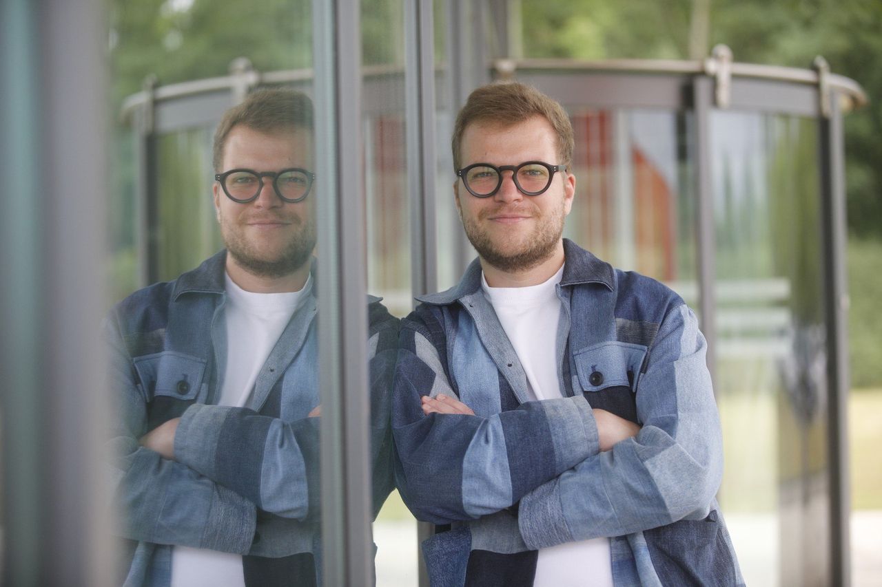 Bartosz Dominik, laureat Grand Prix Silesia Press: "W środowisku uchodziłem za dziwaka. Niby operator, a tu jakieś autorskie rzeczy robię."