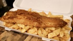 Te osoby nie mogą przesadzać z rybami. Chodzi o toksyny