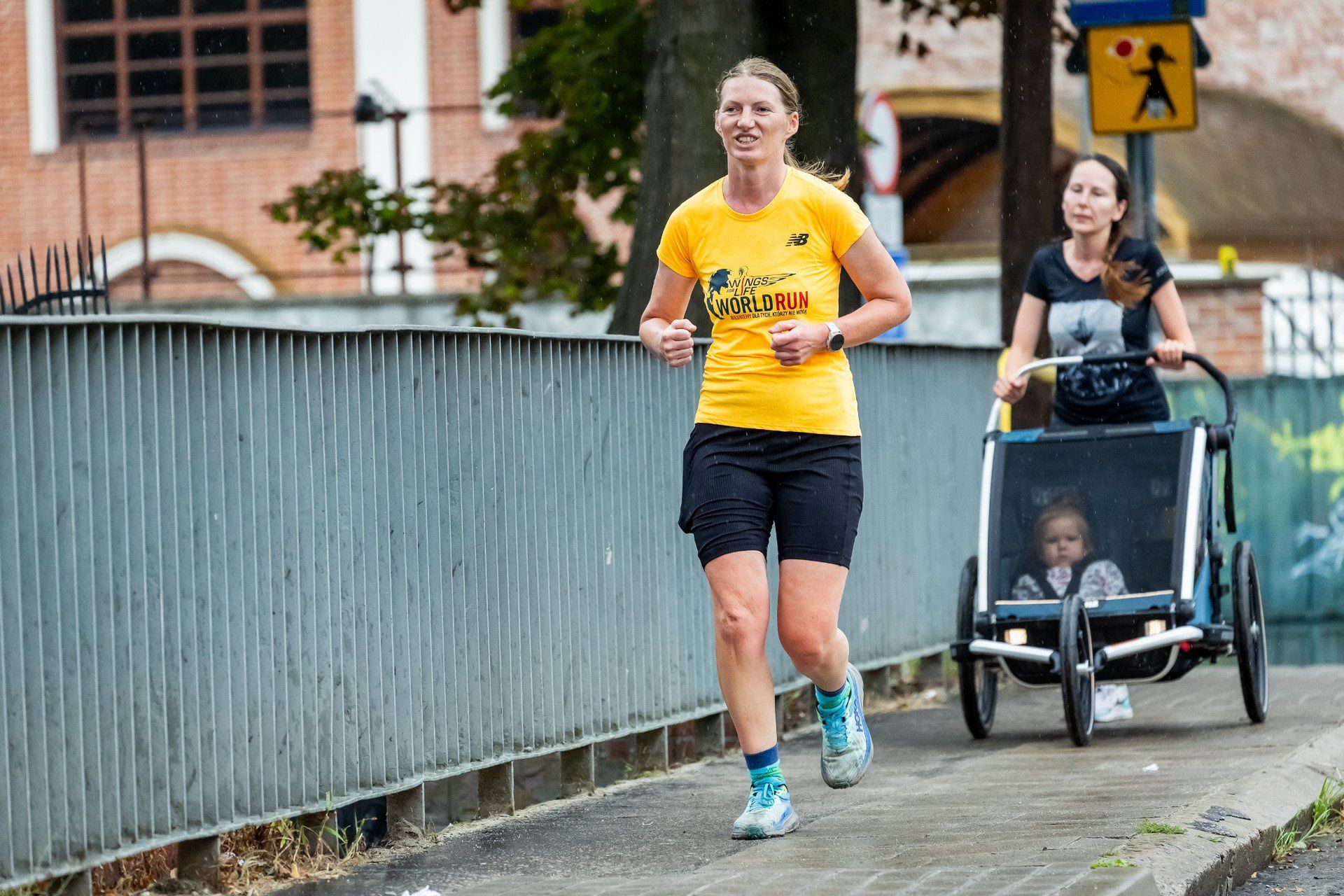 Pomimo kapryśnej pogody uśmiech nie schodził z twarzy uczestników Parkrun Bydgoszcz