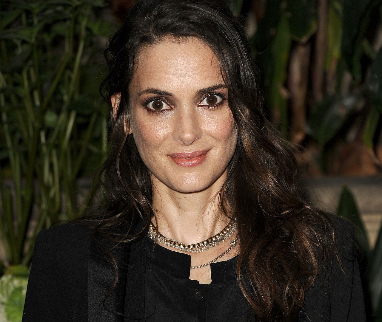 Winona Ryder zapozowała z ukochanym na premierze. "Myślał, że jestem Millą Jovovich"