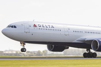 Pożar silnika i utrata zasilania. Awaryjne lądowanie Airbusa A330