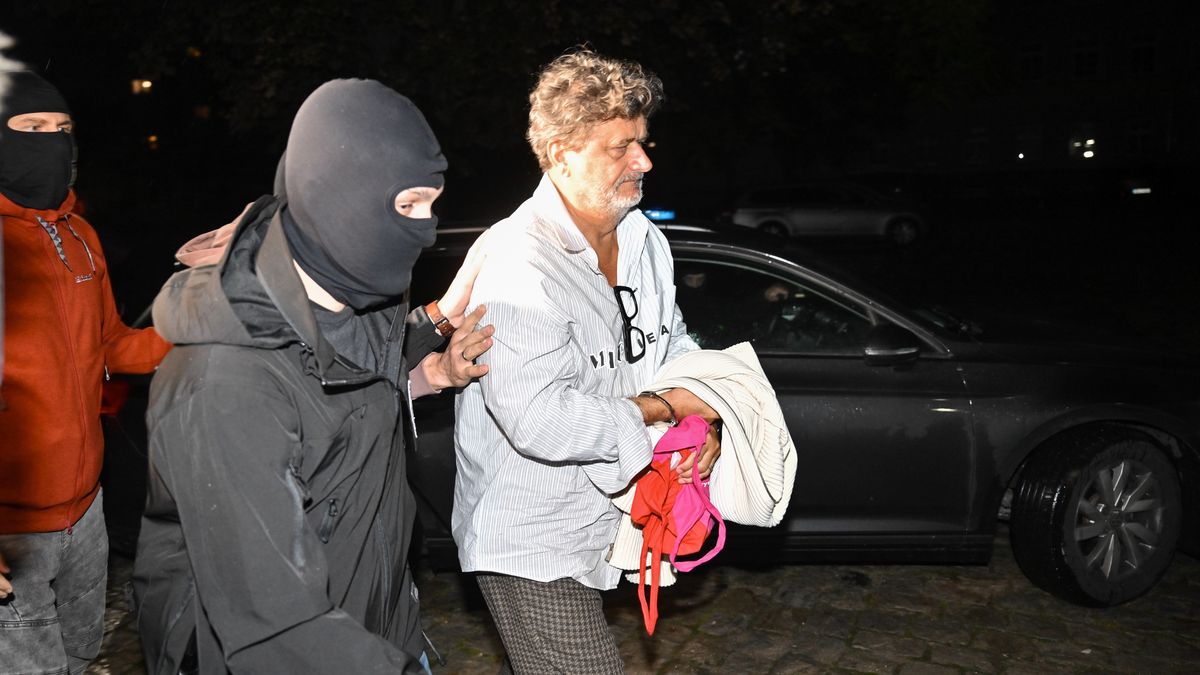 Janusz Palikot doprowadzenie
