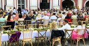 Kolacja degustacyjna na 300 osób pod Urzędem Miasta w Poznaniu. Co wylądowało na talerzach?