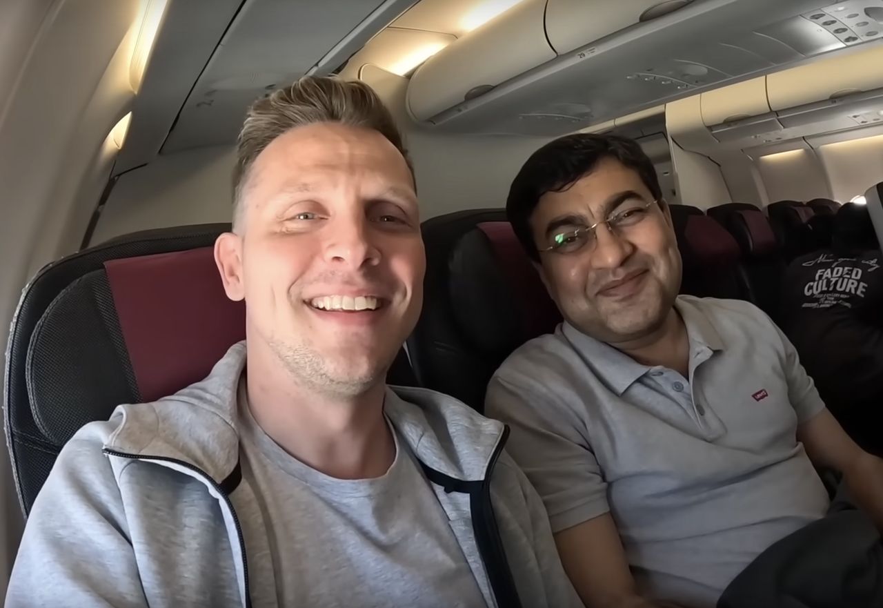 Qatar Airways bans popular YouTuber after he posts scathing flight review