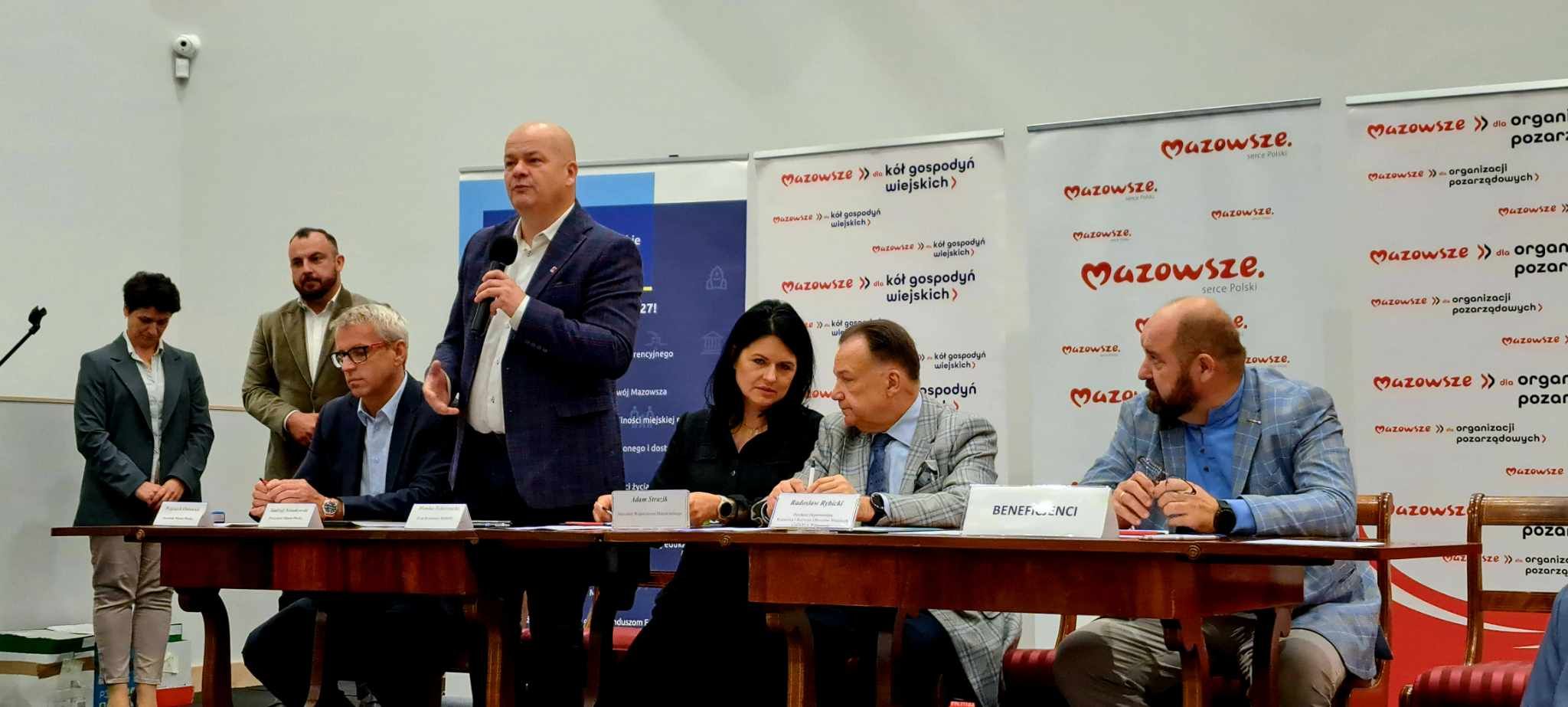 Podpisanie umów 