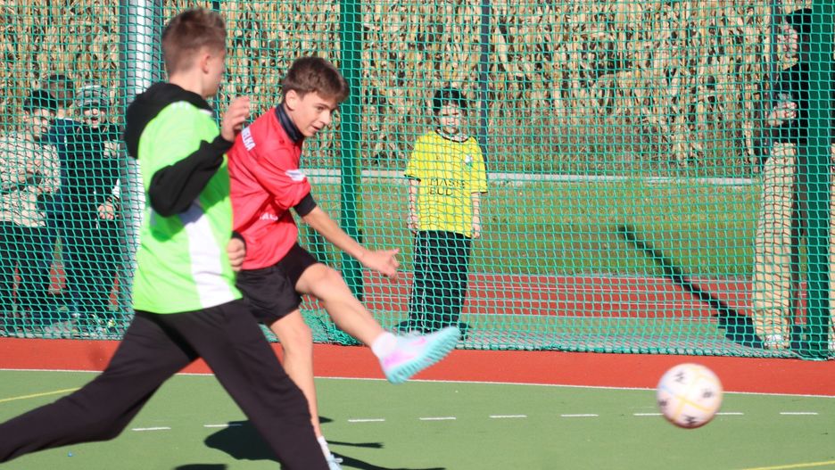 Boiska wielofunkcyjne cieszą się dużym zainteresowaniem wśród dzieci i młodzieży. Tak też z pewnością będzie w Bogucinie Małym, w gminie Olkusz