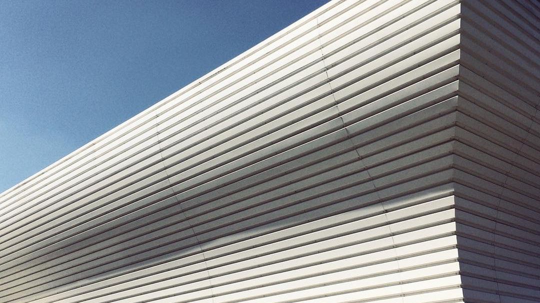 Sebastian Weiss fotografuje miejską architekturę wyróżniając jej linie 1