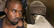 Kanye West tłumaczy się z za małych klapków i skarpet: "To tradycyjna moda japońska"