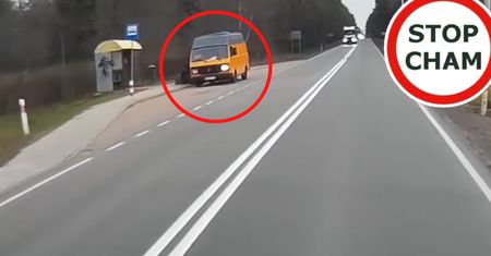 Spojrzał na przystanek i natychmiast zawrócił. "Kara ich nie ominie"