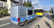 Płock: Gwałtowne hamowanie autobusu w związku z zajechaniem drogi przez 77-latka. Ranni pasażerowie w wieku 78 i 87 lat