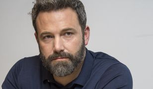 Upokarzające zdjęcia aktora. Paparazzi tylko czekali na taki moment