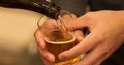 Tak reaguje organizm na detoks od alkoholu. Korzyść dla wątroby, serca, mózgu