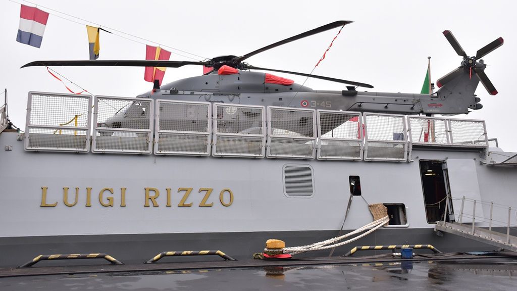 The frigate has a helipad and two hangars.