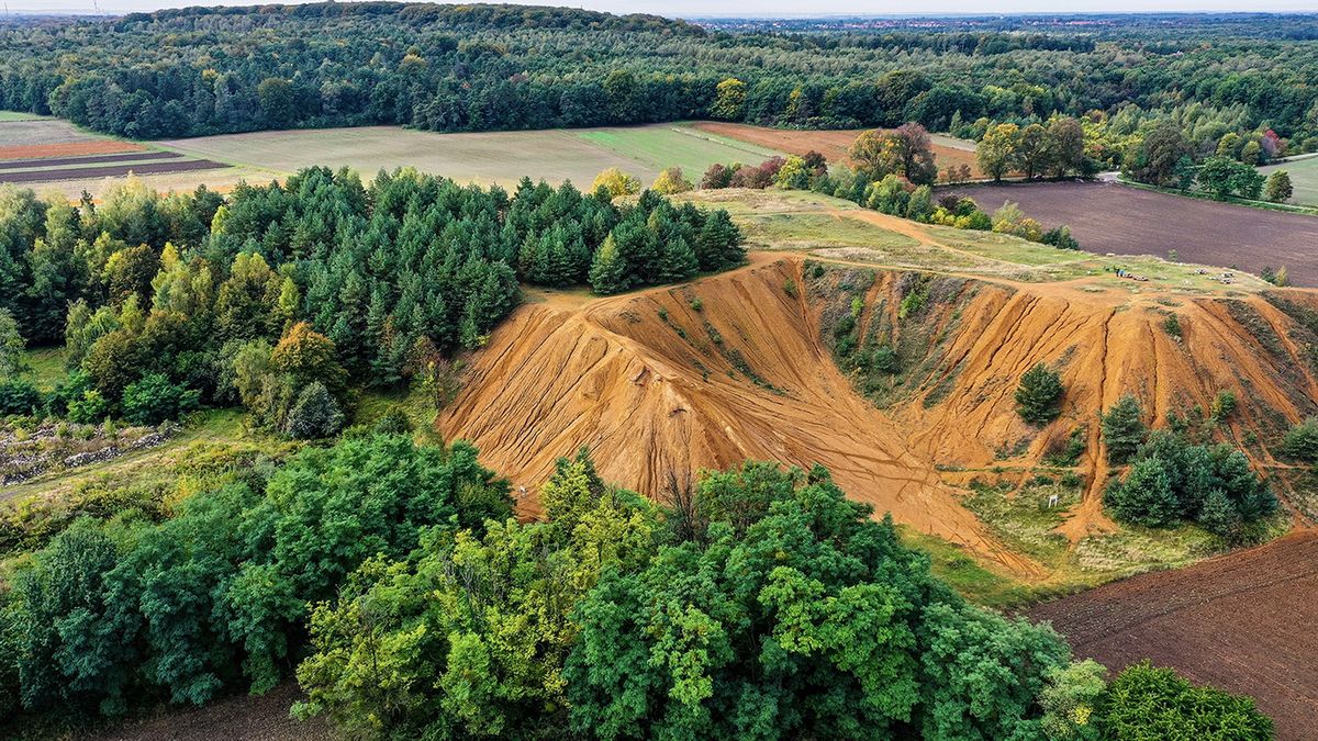 Hałda popłuczkowa Kopalni Fryderyk w województwie śląskim