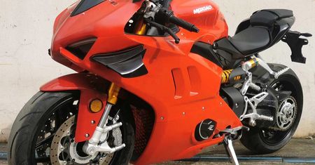 Chińczycy podrabiają Ducati na całego. Mają dwa kolejne modele