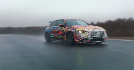 Ubezpieczyciel popsuł niespodziankę. Zdradził, że powstanie Mercedes-AMG A45 S