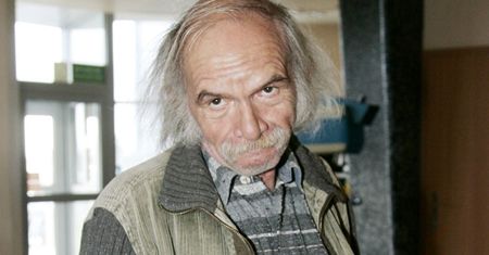 W walizce miał broń. Po latach ujawniono, co groziło Smoleniowi