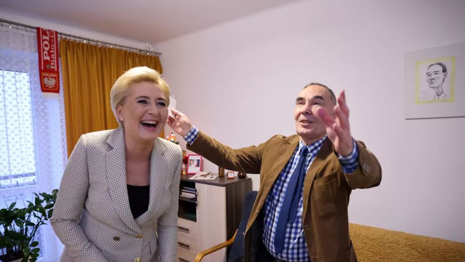 Agata Duda odwiedziła byłego bezdomnego. Podzielili się opłatkiem 