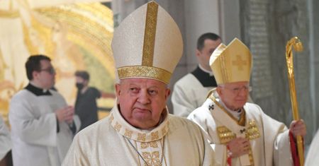 Dziwisz porównał śmierć Jana Pawła II do pandemii