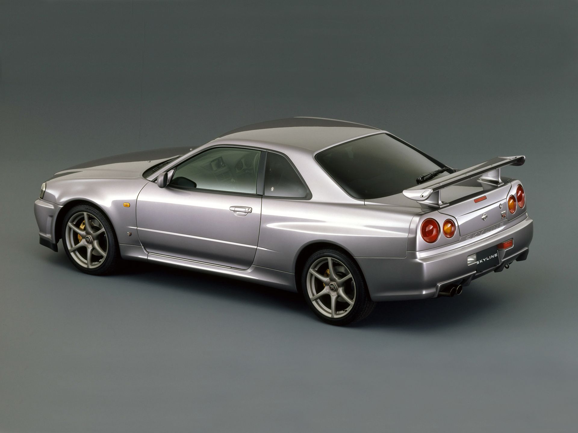 Ewolucja Godzilli: jak od początku zmieniał się Nissan Skyline GT-R 22