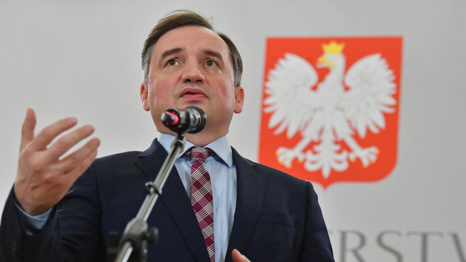 Zbigniew Ziobro przyznał, że jego ugrupowanie podchodzi do decyzji premiera ws. budżetu UE i praworządności krytycznie