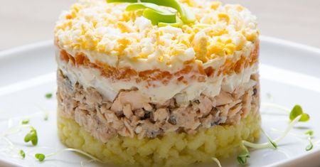 Co roku na sylwestra robię sałatkę mimoza. Znika szybciej niż gyros i jarzynowa