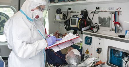 Polska i 30 tys. zakażeń dziennie. Wiadomo, kiedy szczyt czwartej fali COVID-19