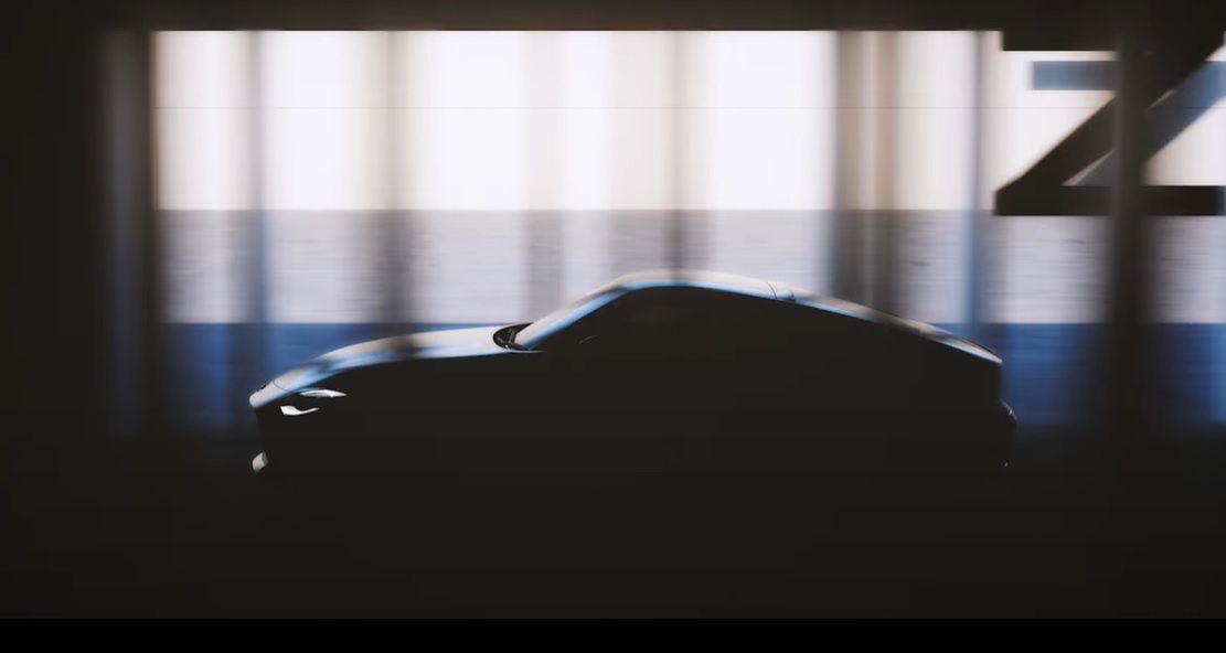 Następca Nissana 370Z na filmie. Sylwetką nawiązuje do klasyków