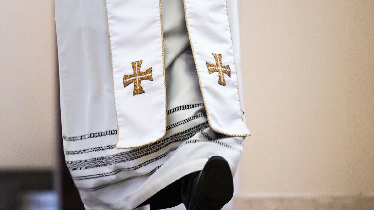 Stock Karol Porwich
Fot. Karol Porwich/East News, Czestochowa, 17.04.2025. Ksiadz idzie - zdjecie ilustracyjne.
Karol Porwich