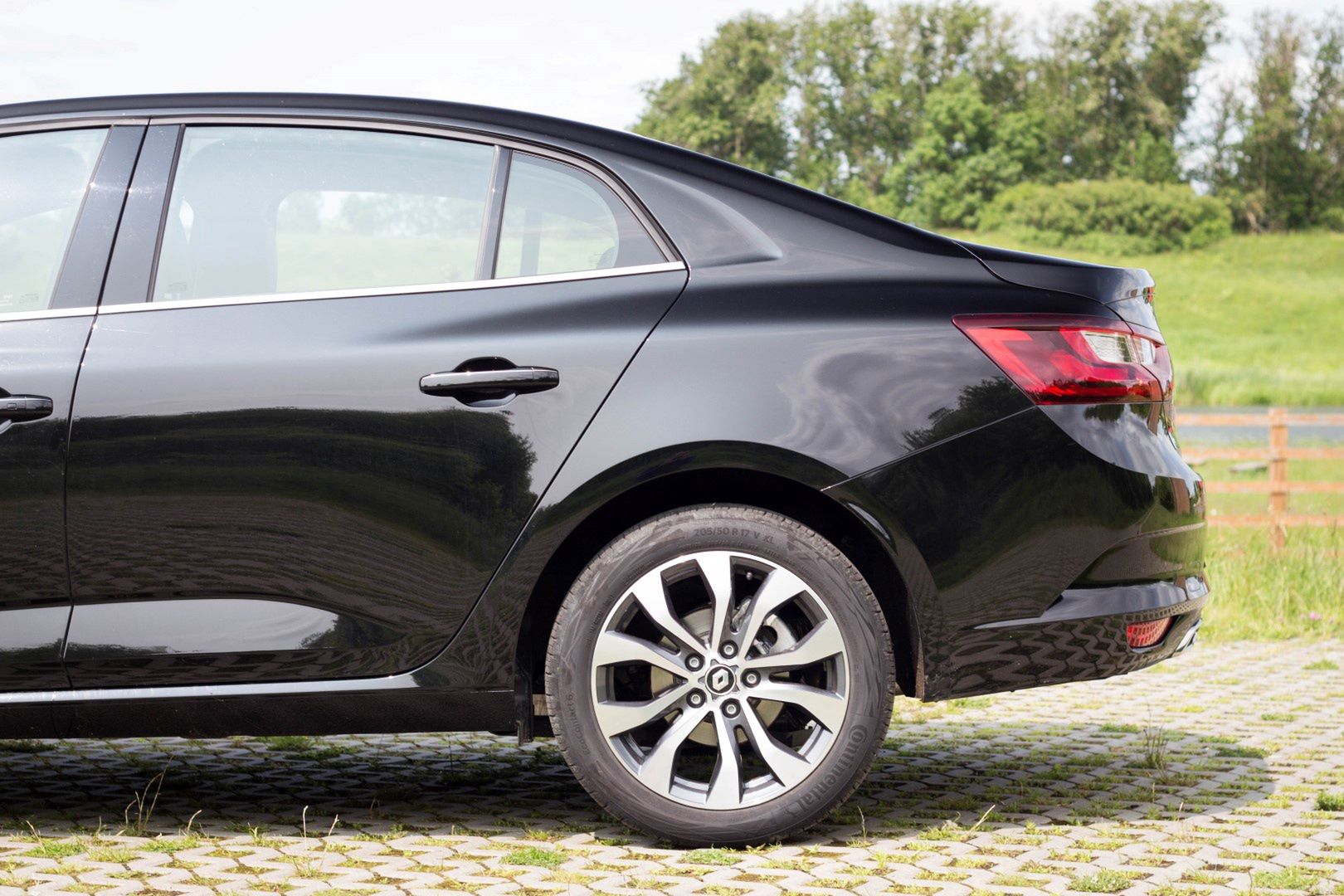 Renault Megane GrandCoupe Blue dCi 115 EDC
