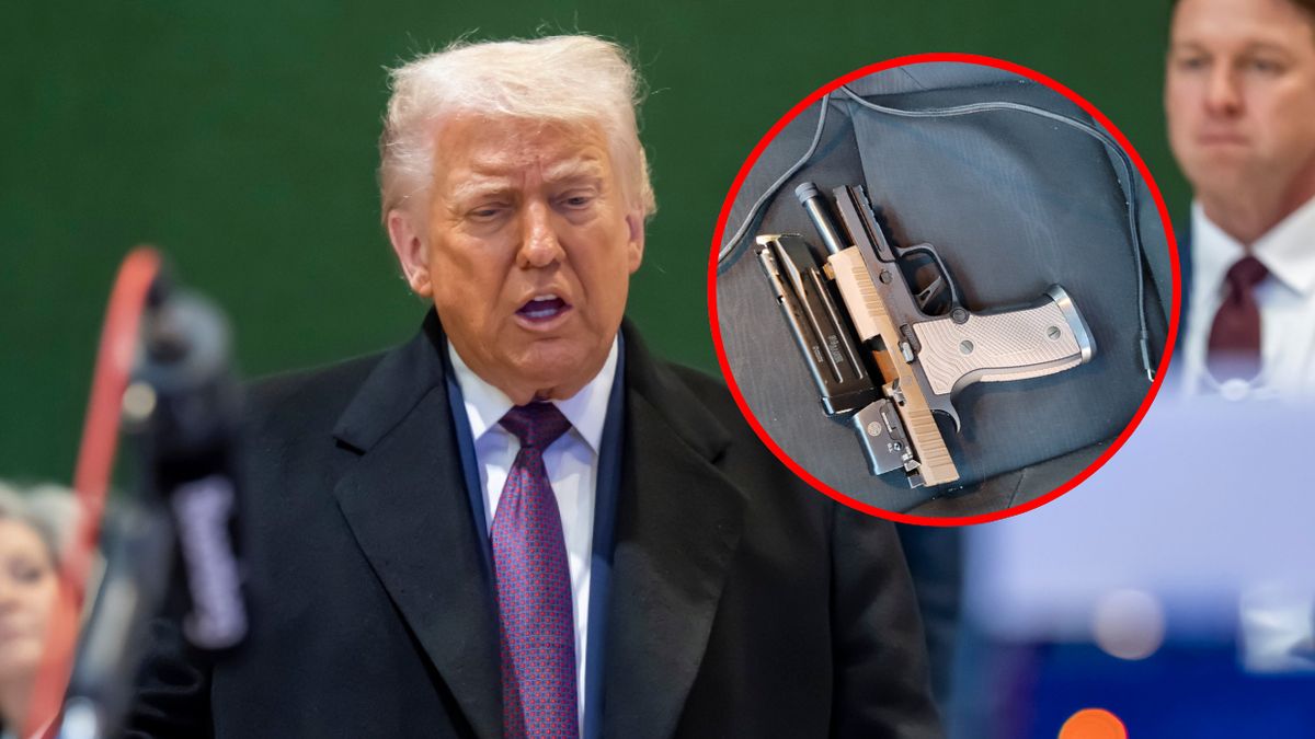 Trump pokazał broń