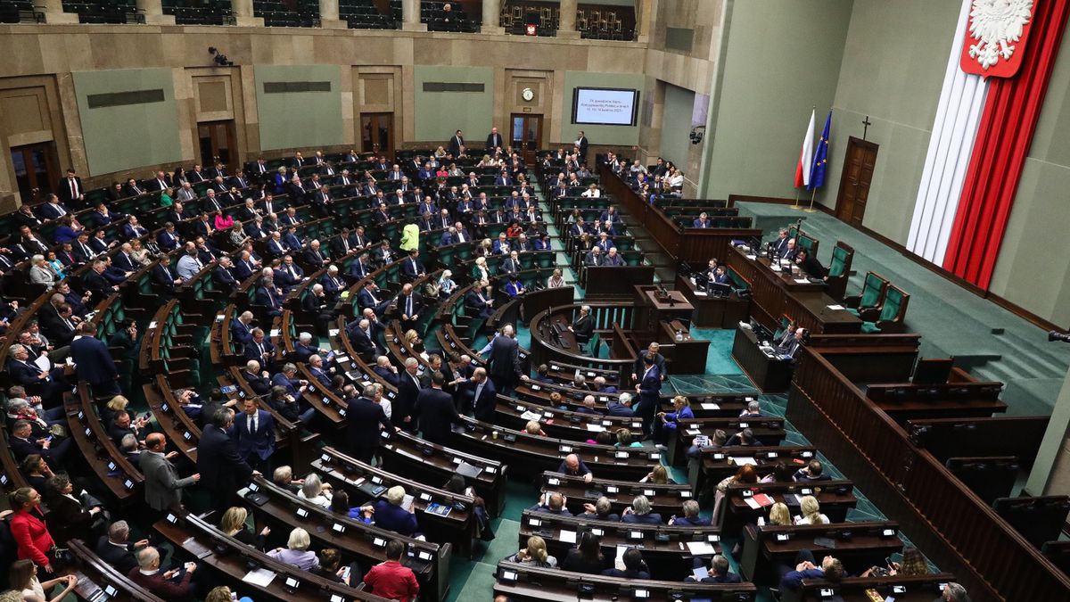 W Sejmie dyskutowano dzisiaj nad programem "Bezpieczny kredyt 2 proc." 