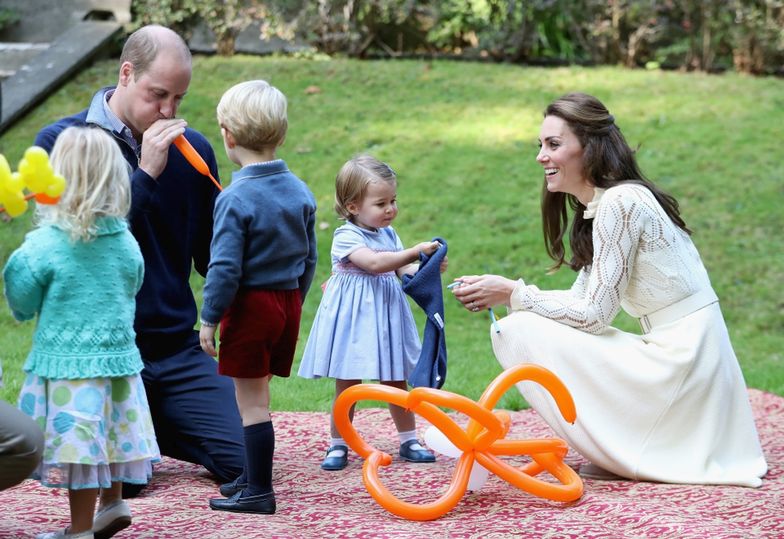Kate, William, George i Charlotte na przyjęciu dla dzieci w Kanadzie