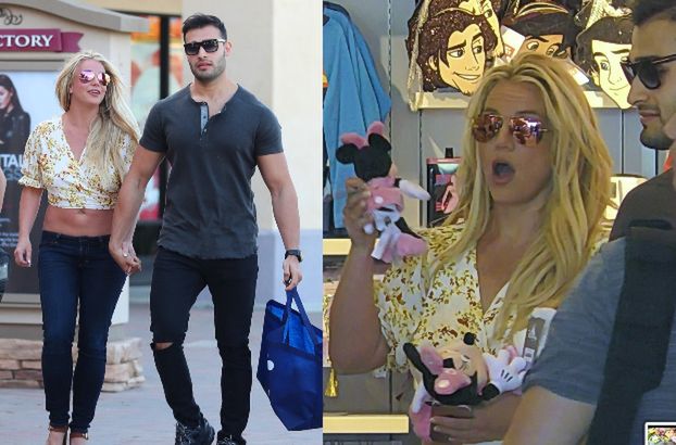 Roześmiana Britney Spears buszuje po sklepie z zabawkami w towarzystwie chłopaka (FOTO)